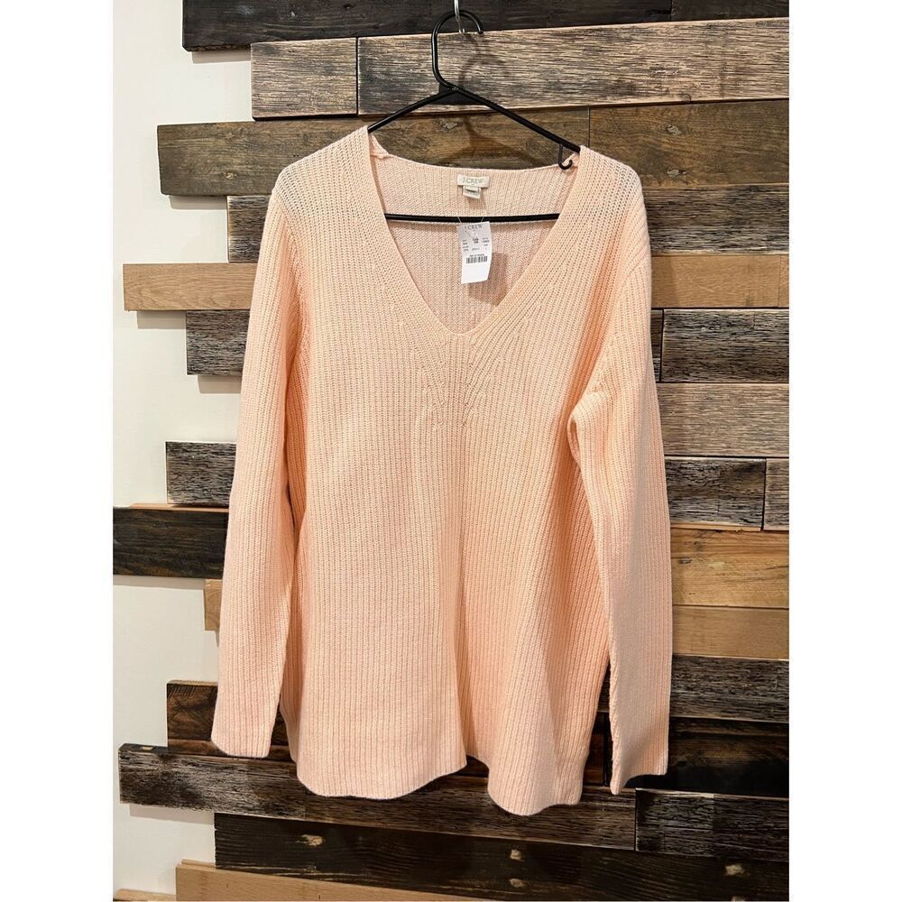 J.Crew NWT Oversized V-neck sweater light pink size L